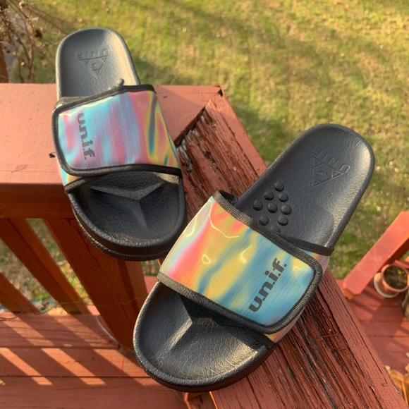 Palatable Sliders - Picture 2 of 3